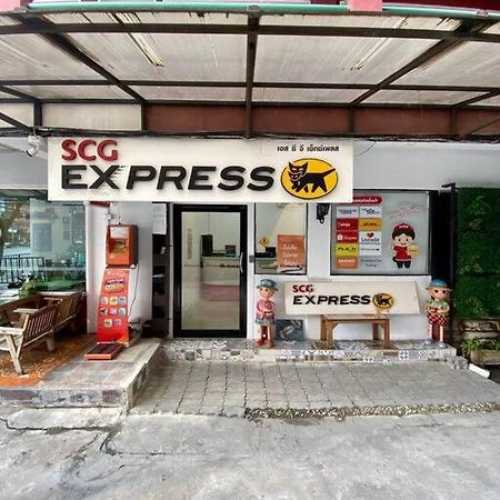 Ratanawong Place 807 Bangkok Luaran gambar