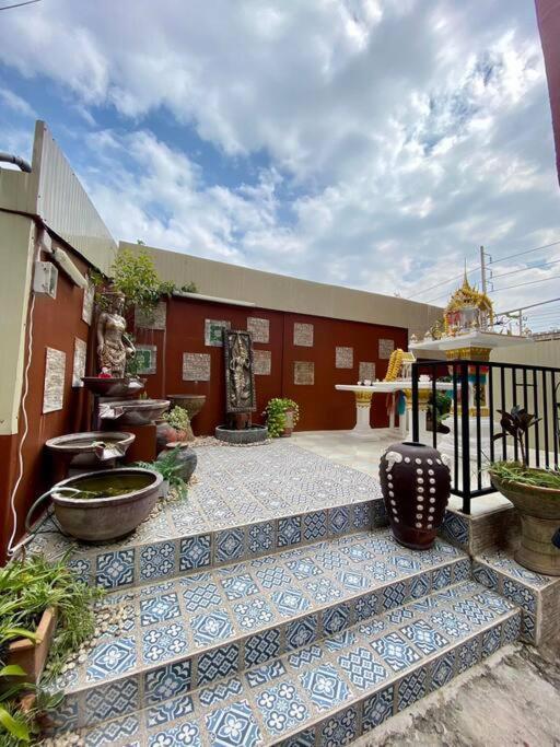 Ratanawong Place 807 Bangkok Luaran gambar